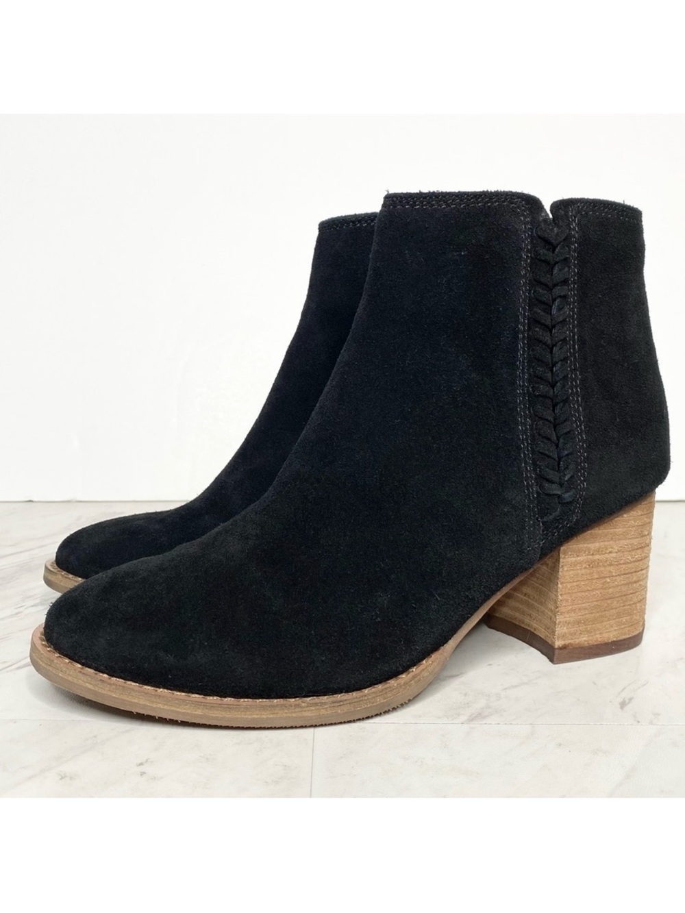 Blondo Nina Black Waterproof Suede Bootie 7 1/2